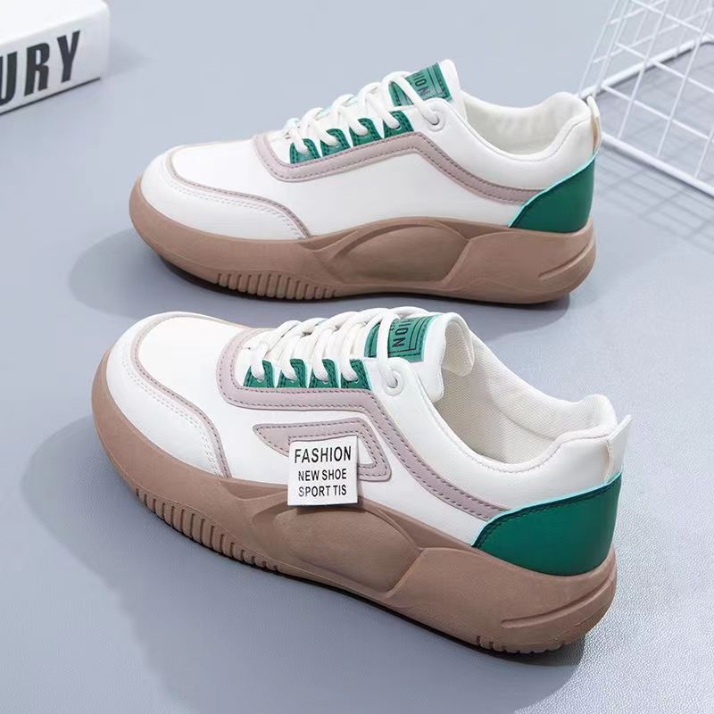 Men'S Fashion News - 2026年、人気急上昇中のレディースカジュアルシューズ。通気性に優れたメッシュ素材を使用し、滑りにくく、ハイキングやテニスにも最適な、トレンド感あふれるスニーカー。