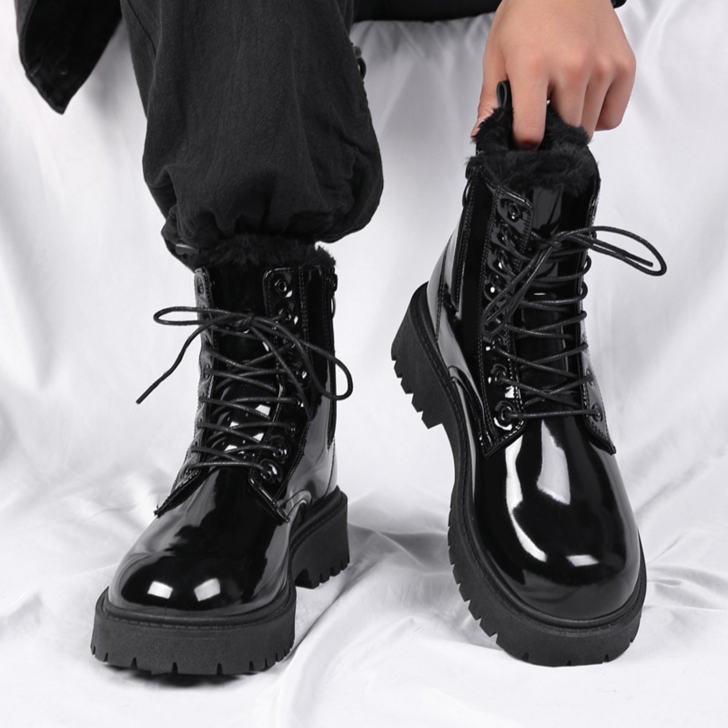 メンズ暖かいプラッシュハイカットブーツ、冬用ソフトソール滑り - Men'S Fashion News のレビューと価格