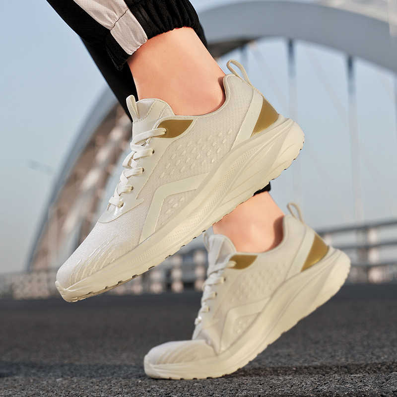 滑り止め加工のエテメンズシューズ サイズ46 編み込みメンズ - Mens Fashion Trainers のレビューと価格